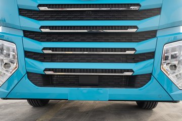 ���ӥ�� 15L LNG 600���� 6X4 һ�����12�� AMT�Զ��� ǣ����ͼƬ