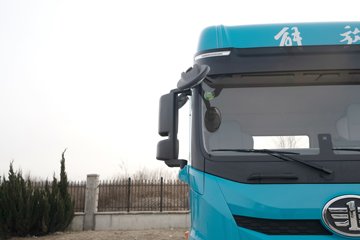 ���ӥ�� 15L LNG 600���� 6X4 һ�����12�� AMT�Զ��� ǣ����ͼƬ