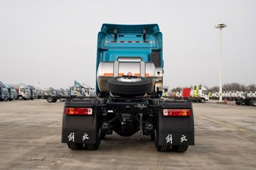 ���ӥ�� 15L LNG 600���� 6X4 һ�����12�� AMT�Զ��� ǣ����ͼƬ