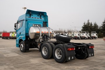 ���ӥ�� 15L LNG 600���� 6X4 һ�����12�� AMT�Զ��� ǣ����ͼƬ