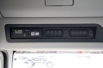 ���ӥ�� 15L LNG 600���� 6X4 һ�����12�� AMT�Զ��� ǣ����ͼƬ