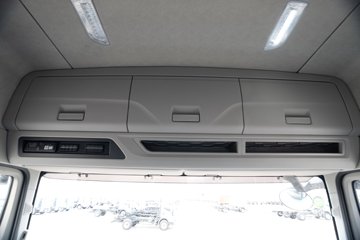 ���ӥ�� 15L LNG 600���� 6X4 һ�����12�� AMT�Զ��� ǣ����ͼƬ