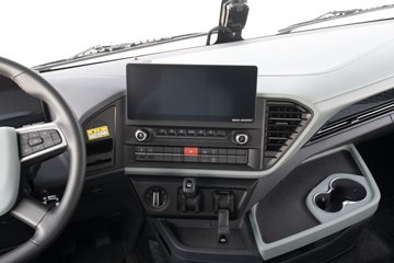 ���ӥ�� 15L LNG 600���� 6X4 һ�����12�� AMT�Զ��� ǣ����ͼƬ