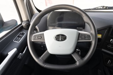 ���ӥ�� 15L LNG 600���� 6X4 һ�����12�� AMT�Զ��� ǣ����ͼƬ