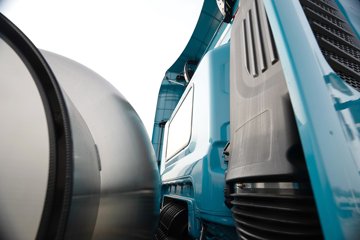���ӥ�� 15L LNG 600���� 6X4 һ�����12�� AMT�Զ��� ǣ����ͼƬ