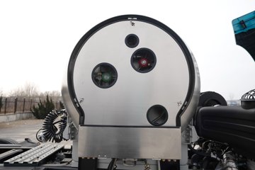 ���ӥ�� 15L LNG 600���� 6X4 һ�����12�� AMT�Զ��� ǣ����ͼƬ