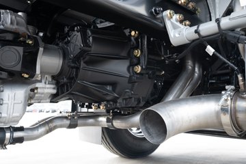 ���ӥ�� 15L LNG 600���� 6X4 һ�����12�� AMT�Զ��� ǣ����ͼƬ