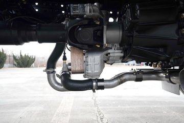 ���ӥ�� 15L LNG 600���� 6X4 һ�����12�� AMT�Զ��� ǣ����ͼƬ