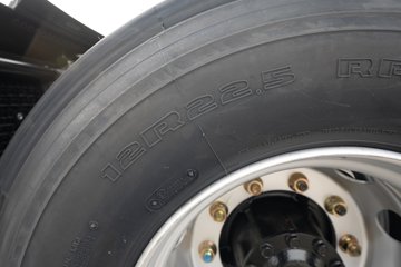 ���ӥ�� 15L LNG 600���� 6X4 һ�����12�� AMT�Զ��� ǣ����ͼƬ