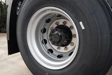 ���ӥ�� 15L LNG 600���� 6X4 һ�����12�� AMT�Զ��� ǣ����ͼƬ