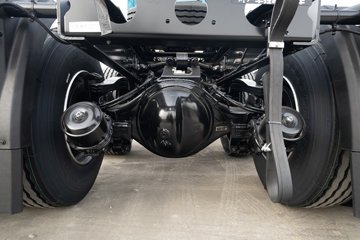 ���ӥ�� 15L LNG 600���� 6X4 һ�����12�� AMT�Զ��� ǣ����ͼƬ