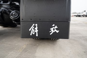 ���ӥ�� 15L LNG 600���� 6X4 һ�����12�� AMT�Զ��� ǣ����ͼƬ
