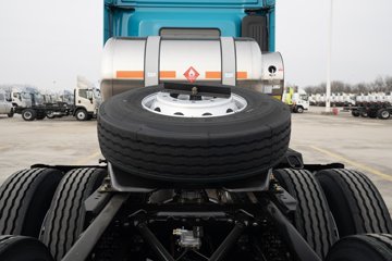 ���ӥ�� 15L LNG 600���� 6X4 һ�����12�� AMT�Զ��� ǣ����ͼƬ