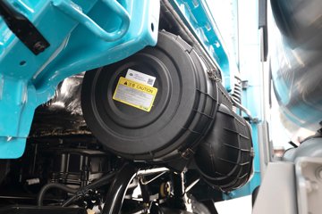 ���ӥ�� 15L LNG 600���� 6X4 һ�����12�� AMT�Զ��� ǣ����ͼƬ