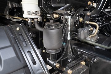 ���ӥ�� 15L LNG 600���� 6X4 һ�����12�� AMT�Զ��� ǣ����ͼƬ