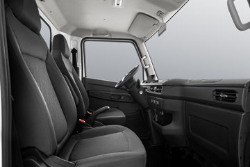����E˳�� Һɲ 3.89�׵��Ŵ��綯�����Ῠ ����ʱ��77kWhͼƬ
