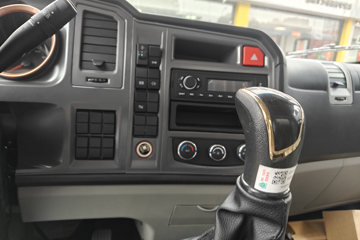 �й�����HOWO ���� 140���� 4.15�׵�����ʽ�Ῠ(������6��)ͼƬ