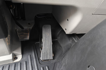 �й�����HOWO ���� 140���� 4.15�׵�����ʽ�Ῠ(������6��)ͼƬ