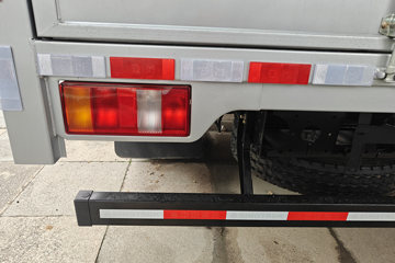 �й�����HOWO ���� 140���� 4.15�׵�����ʽ�Ῠ(������6��)ͼƬ