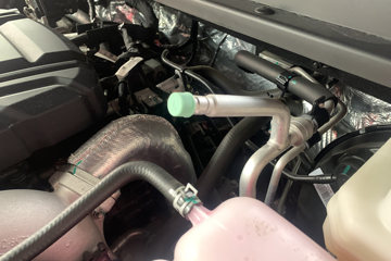 ���� ��� ɽ�ذ� ������ 2.3T���� 177���� �ֶ����� ����˫��Ƥ��ͼƬ