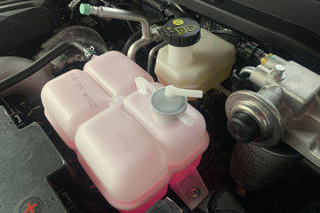 ���� ��� ɽ�ذ� ������ 2.3T���� 177���� �ֶ����� ����˫��Ƥ��ͼƬ