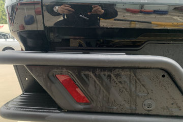 ���� ��� ɽ�ذ� ������ 2.3T���� 177���� �ֶ����� ����˫��Ƥ��ͼƬ