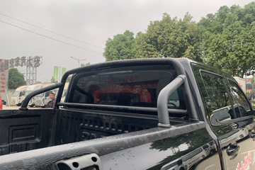 ���� ��� ɽ�ذ� ������ 2.3T���� 177���� �ֶ����� ����˫��Ƥ��ͼƬ