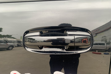 ���� ��� ɽ�ذ� ������ 2.3T���� 177���� �ֶ����� ����˫��Ƥ��ͼƬ