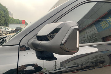 ���� ��� ɽ�ذ� ������ 2.3T���� 177���� �ֶ����� ����˫��Ƥ��ͼƬ