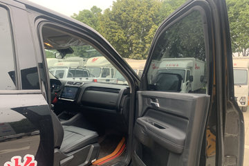 ���� ��� ɽ�ذ� ������ 2.3T���� 177���� �ֶ����� ����˫��Ƥ��ͼƬ