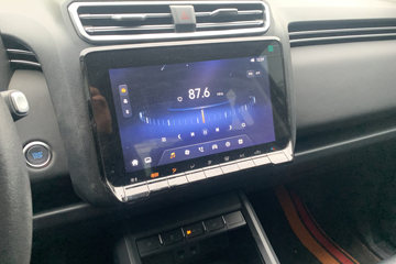 ���� ��� ɽ�ذ� ������ 2.3T���� 177���� �ֶ����� ����˫��Ƥ��ͼƬ