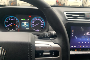 ���� ��� ɽ�ذ� ������ 2.3T���� 177���� �ֶ����� ����˫��Ƥ��ͼƬ