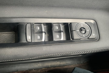 ���� ��� ɽ�ذ� ������ 2.3T���� 177���� �ֶ����� ����˫��Ƥ��ͼƬ