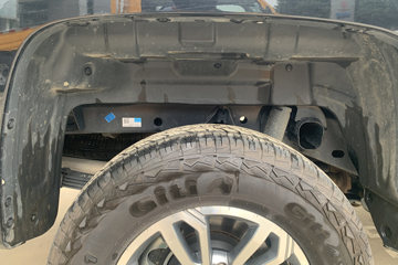 ���� ��� ɽ�ذ� ������ 2.3T���� 177���� �ֶ����� ����˫��Ƥ��ͼƬ