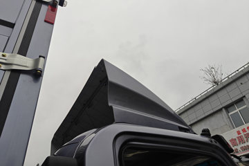 ����HOWOͳ˧ 148���� ��ʿ��6�� 4.15�׵�����ʽ�ῨͼƬ