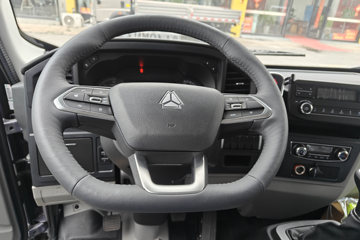 ����HOWOͳ˧ 148���� ��ʿ��6�� 4.15�׵�����ʽ�ῨͼƬ