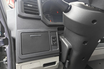 ����HOWOͳ˧ 148���� ��ʿ��6�� 4.15�׵�����ʽ�ῨͼƬ