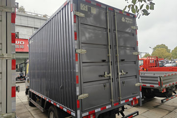 ����HOWOͳ˧ 148���� ��ʿ��6�� 4.15�׵�����ʽ�ῨͼƬ