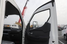 飞碟U7&nbsp;电动载货车驾驶室图片