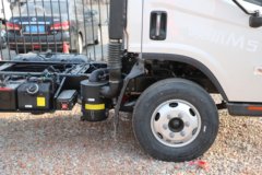 时代领航M5 2.5L柴油 150马力  万里扬5档 气刹 4.17米单排栏板轻卡