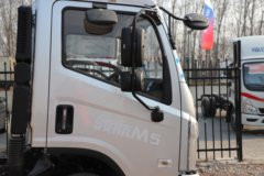 时代领航M5 2.5L柴油 150马力  万里扬5档 气刹 4.17米单排栏板轻卡