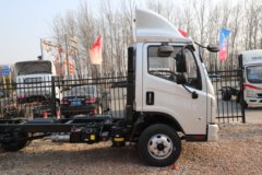 时代领航M5 2.5L柴油 150马力  万里扬5档 气刹 4.17米单排栏板轻卡