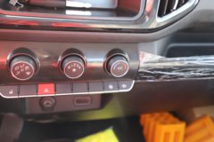 时代领航M5 2.5L柴油 150马力  万里扬5档 气刹 4.17米单排栏板轻卡