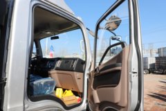 解放新招财虎 Pro 2.5L柴油 150马力 万里扬5档 4.16米单排厢式轻卡