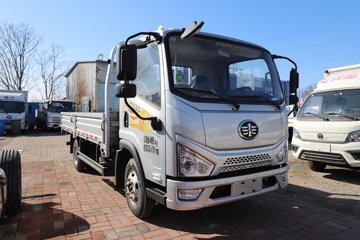 解放新招财虎 Pro 2.5L柴油 150马力 5档 气刹 4.2米单排栏板轻卡