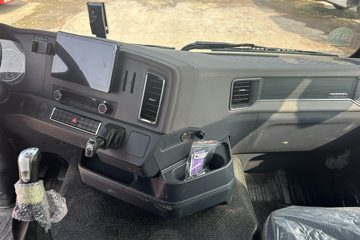 ��������HOWO TX7 PRO ��ӯ�� 6.9L���� 290���� 4X2 �й�����8�� 9.6����ʽ�ػ���ͼƬ