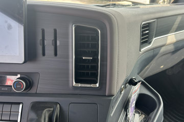 ��������HOWO TX7 PRO ��ӯ�� 6.9L���� 290���� 4X2 �й�����8�� 9.6����ʽ�ػ���ͼƬ