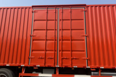 重汽豪沃HOWO TX7 PRO 沃盈版 6.9L柴油 290马力 4X2 中国重汽8档 9.6米厢式载货车