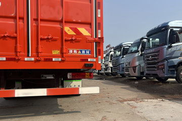 ��������HOWO TX7 PRO ��ӯ�� 6.9L���� 290���� 4X2 �й�����8�� 9.6����ʽ�ػ���ͼƬ