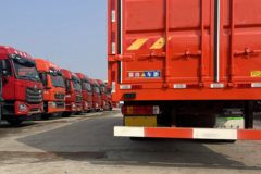 重汽豪沃HOWO TX7 PRO 沃盈版 6.9L柴油 290马力 4X2 中国重汽8档 9.6米厢式载货车